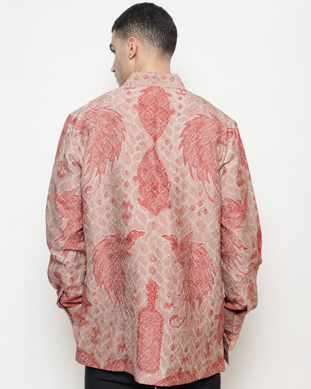 Hand-Drawn Batik Shirt With Papua Burung Cendrawasih Pattern